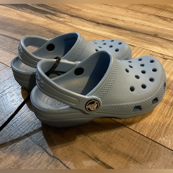 NWOT Crocs 204536 Kids Classic Clog Slip Oxygen Light Blue Unisex Toddler C10 - Picture 3 of 6